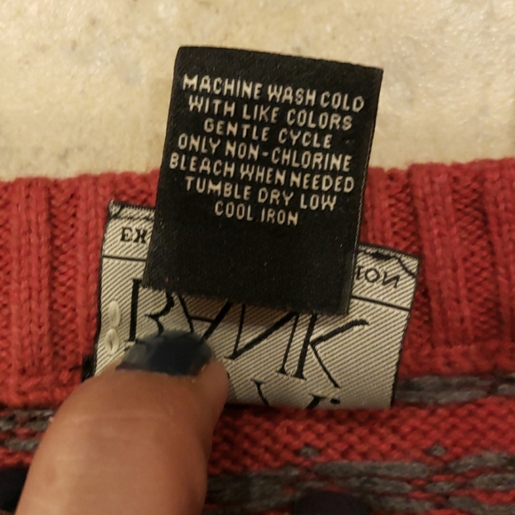 Jos. A. Bank Snowflake Holiday Crewneck Sweater - Picture 6 of 6